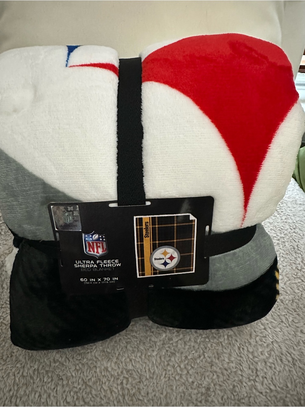 Pittsburgh Steelers Plush Throw, 60”x70”,New